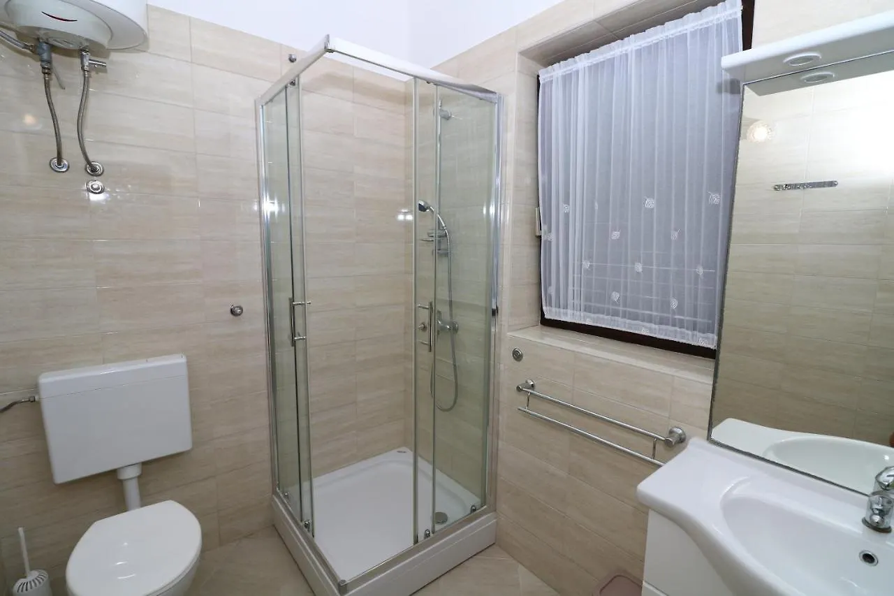 Apartments By The Sea Baska, Krk - 20424  Baska (Krk)