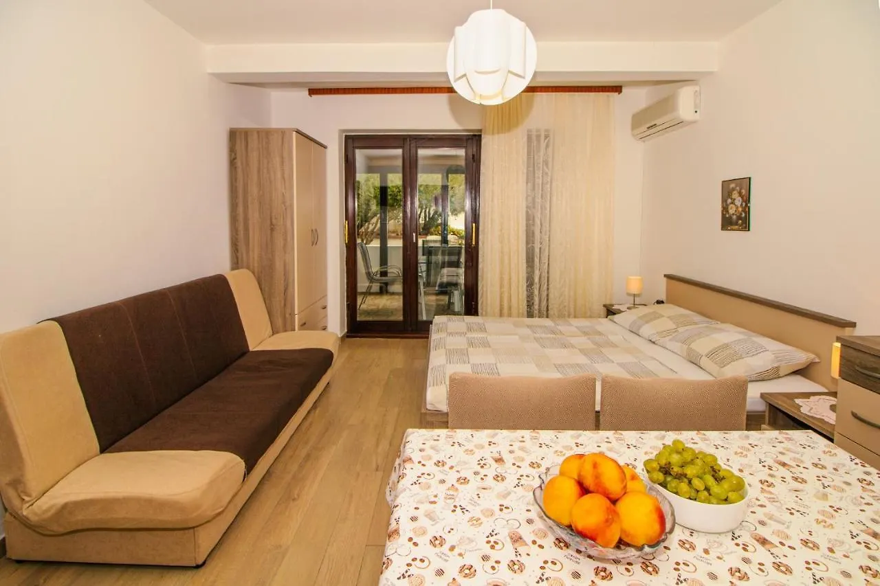 Apartments By The Sea Baska, Krk - 20424 Baska (Krk)